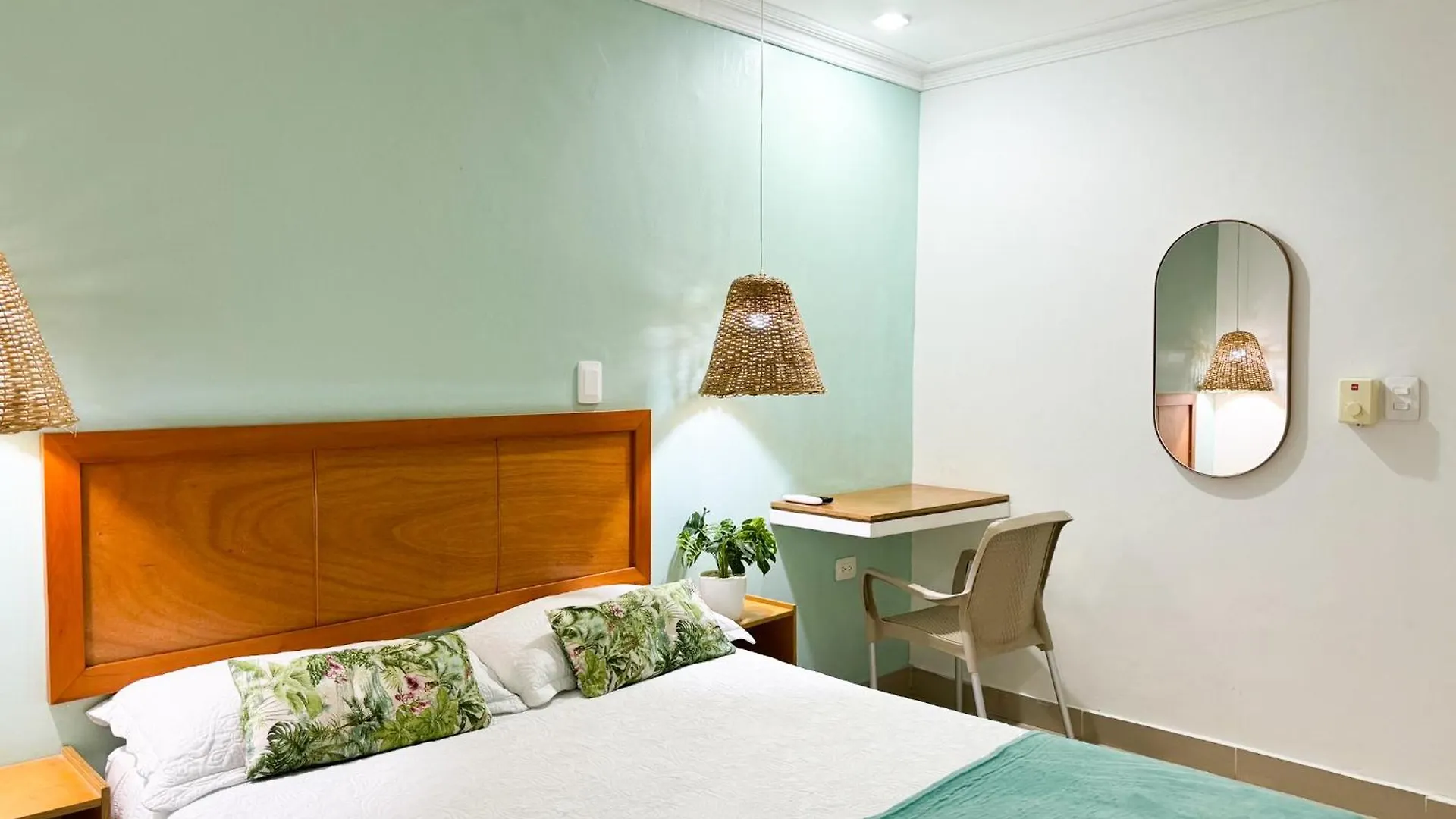 Hotel Valladolid Санта-Марта 3*,