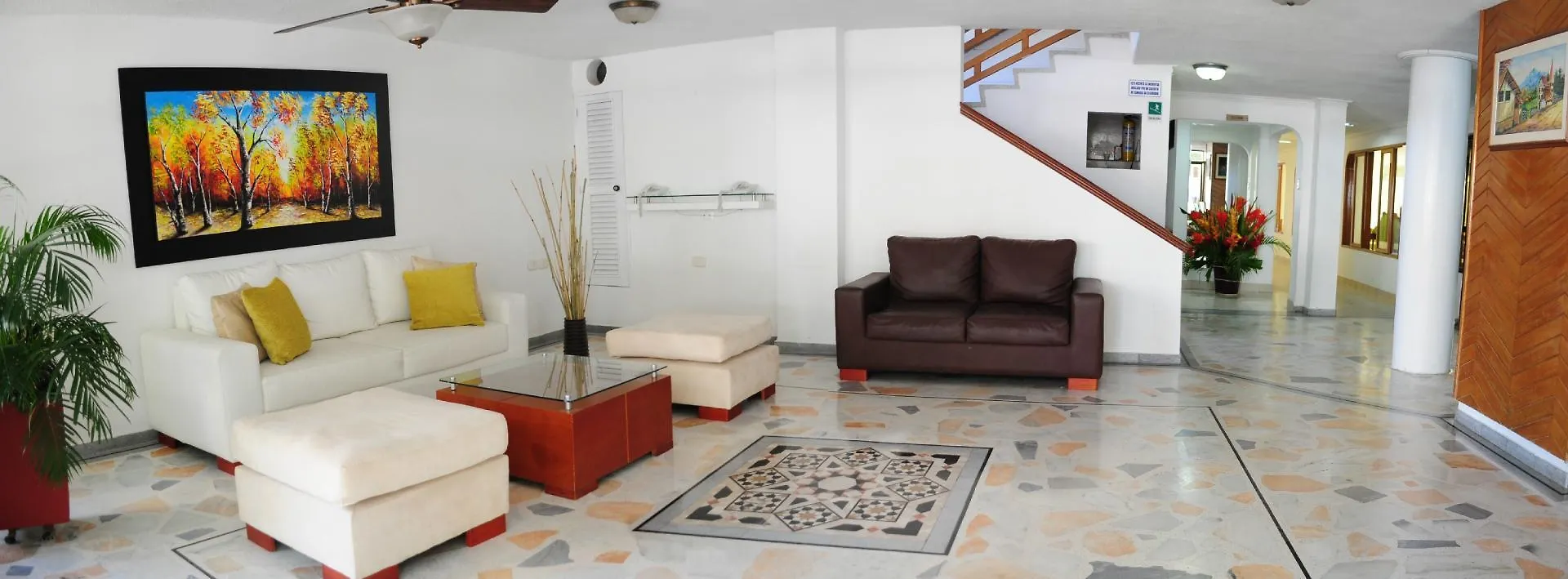 Hotel Valladolid Санта-Марта